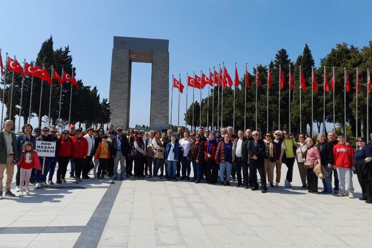 ADD Keşan Şubesi üyeleri 'Şehitlikler'de tarihi soludu