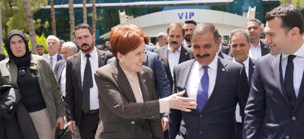 Akşener: Benim bulunduğum yerde o kadehler kalkmaz