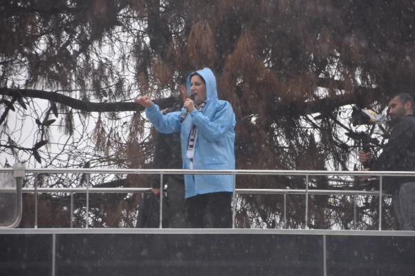 Akşener: O masaya oturmam için, jet hızıyla ikna eden Mansur Yavaş oldu