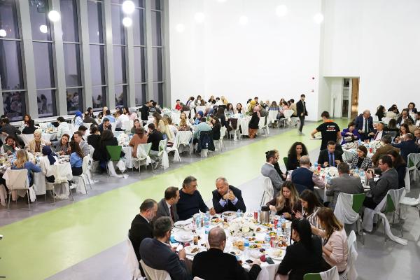 Atlas Üniversitesi aile iftarı düzenledi