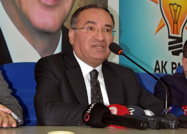 Bakan Bozdağ: Adeta milletin aklıyla alay ediyorlar