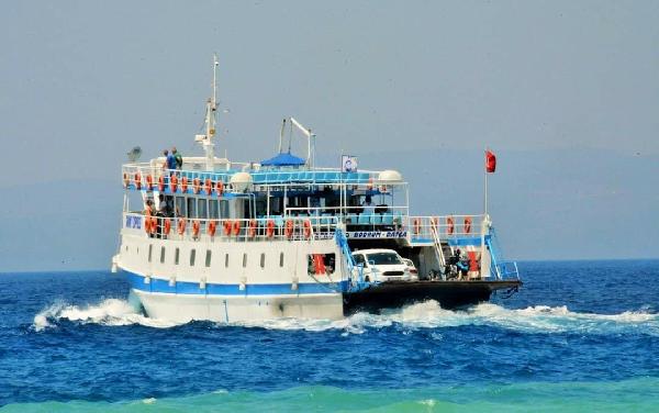 Bodrum'da feribot seferlerine fırtına engeli