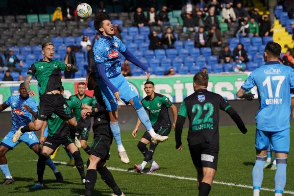 Çaykur Rizespor - Sakaryaspor: 2-1