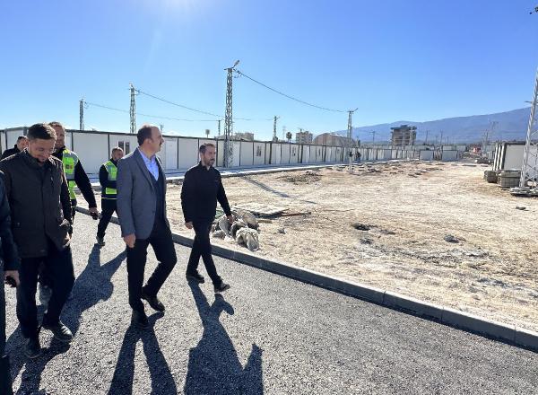 Depremzedeler Hatay'daki Konya Konteyner Kentin ilk etabına yerleşmeye başladı