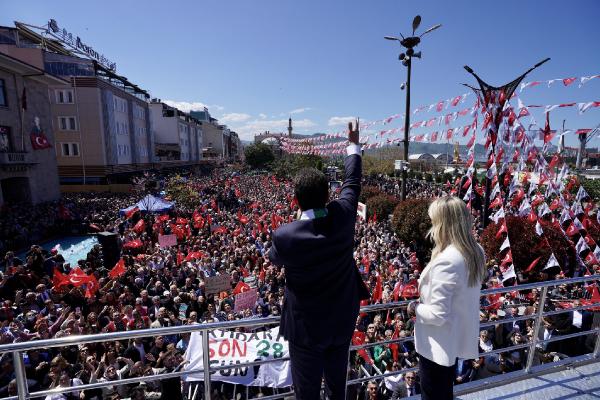 Ekrem İmamoğlu: ‘Artık mülakat yok’ demek 21 yıl sonra mı aklınıza geldi