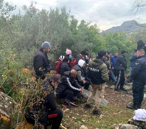 Göçmenler 'Yunanistan' diye Küçükada'ya bırakıldı