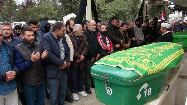 Kayıp olarak aranan 9 yaşındaki çocuğun kuyuda beline briket bağlı cesedi bulundu (2)