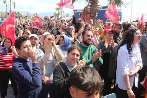 Meral Akşener: Bir oy Kemal'e bir oy Meral'e alabilir miyim