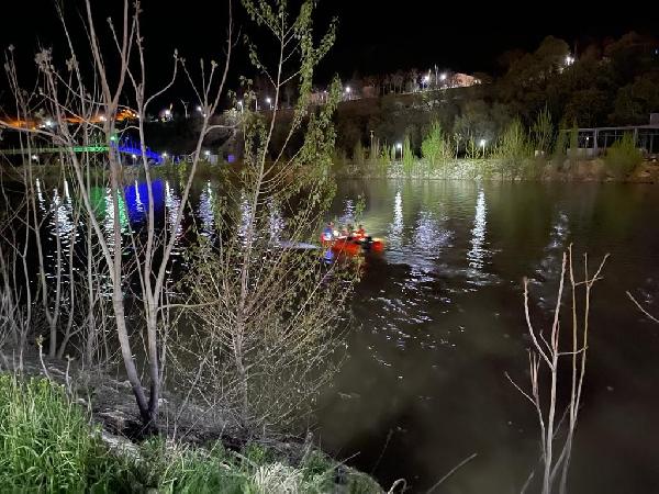 Munzur Çayı'na uçan otomobildeki 3 kişi aranıyor