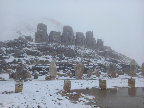 Nemrut Dağı, beyaza büründü