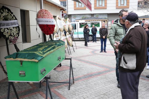 Otobüs kazasında ölen işçiler son yolculuklarına uğurlandı (2)