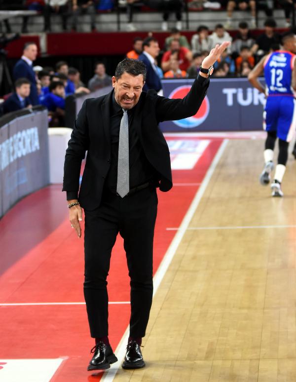 Pınar Karşıyaka - Anadolu Efes (FOTOĞRAFLAR)