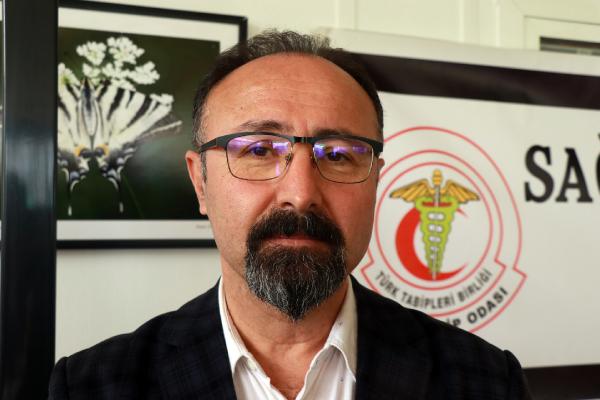 Prof. Dr. Karlıkaya: Türkiye'de insanların yüzde 80'i sigaraya 18 yaşından önce başlıyor