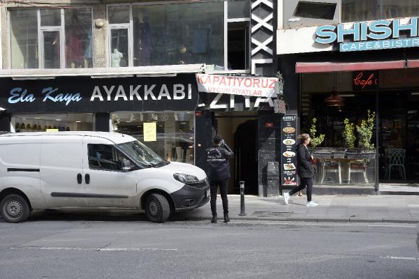 Şişli’de, kendisine para vermeyen babasını darp etti