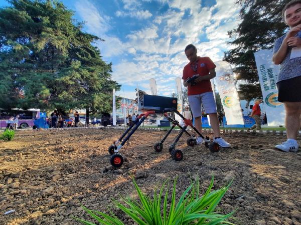 “Tarımda yabanileşmeye son” diyen öğrenciler TEKNOFEST finalinde