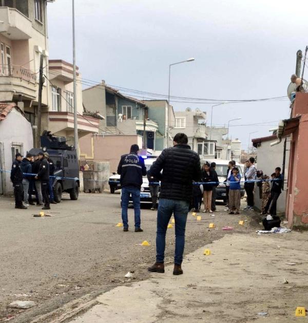 Tekirdağ'da 2 kişinin öldürüldüğü silahlı kavganın 8 şüphelisi adliyede