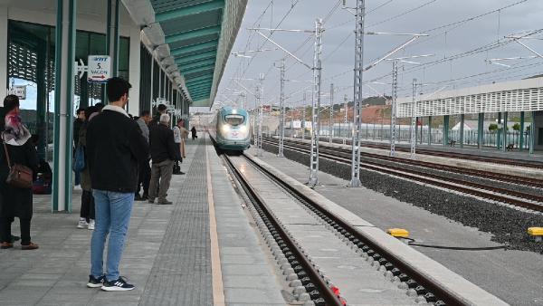 Yozgat'ta hızlı trene yoğun ilgi (2)