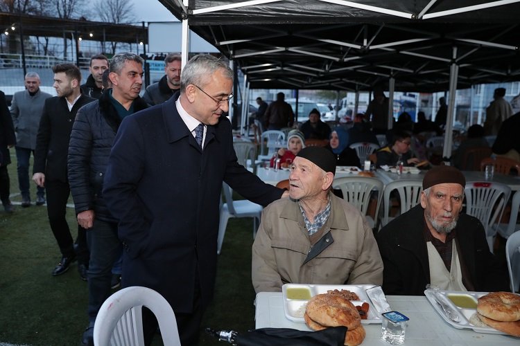 Alim Işık hemşehrileriyle iftarda buluştu