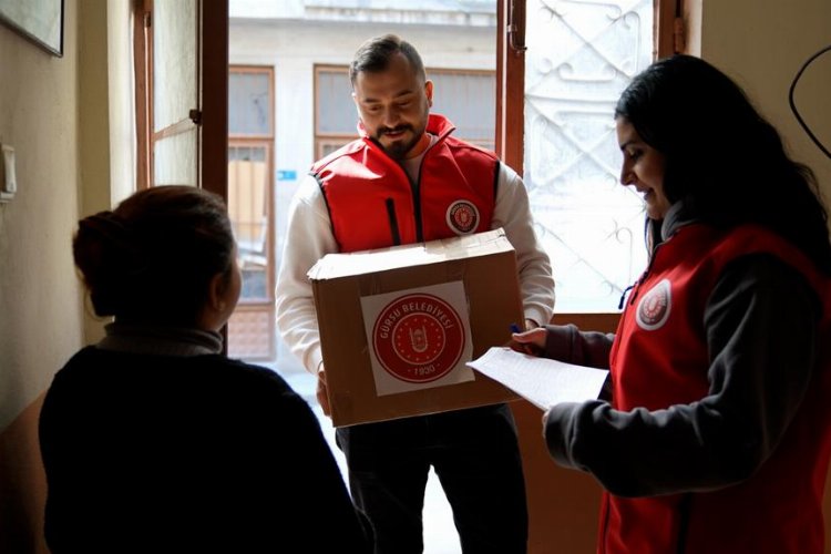 Bursa Gürsu'da Ramazan bereketi evlere ulaşıyor