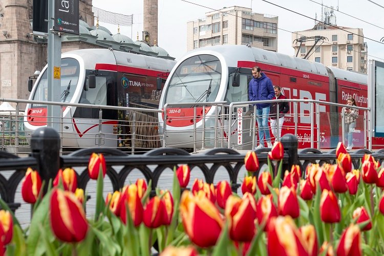 Kayseri'de tramvaydan yoğun mesai