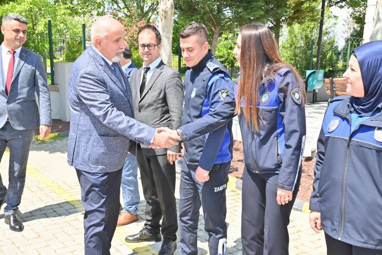 Manisa'da nöbetçi birimlere bayram ziyareti