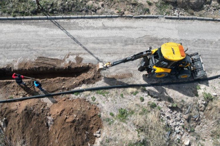 Nevşehir Belediyesi'nden içme suyu hattı çalışması