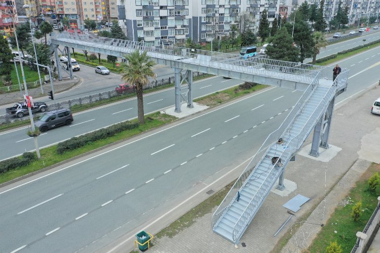 Rize'de otogar kavşağına yeni üst geçit