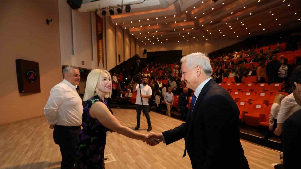 Akdeniz Üniversitesi ailesi bayramlaştı