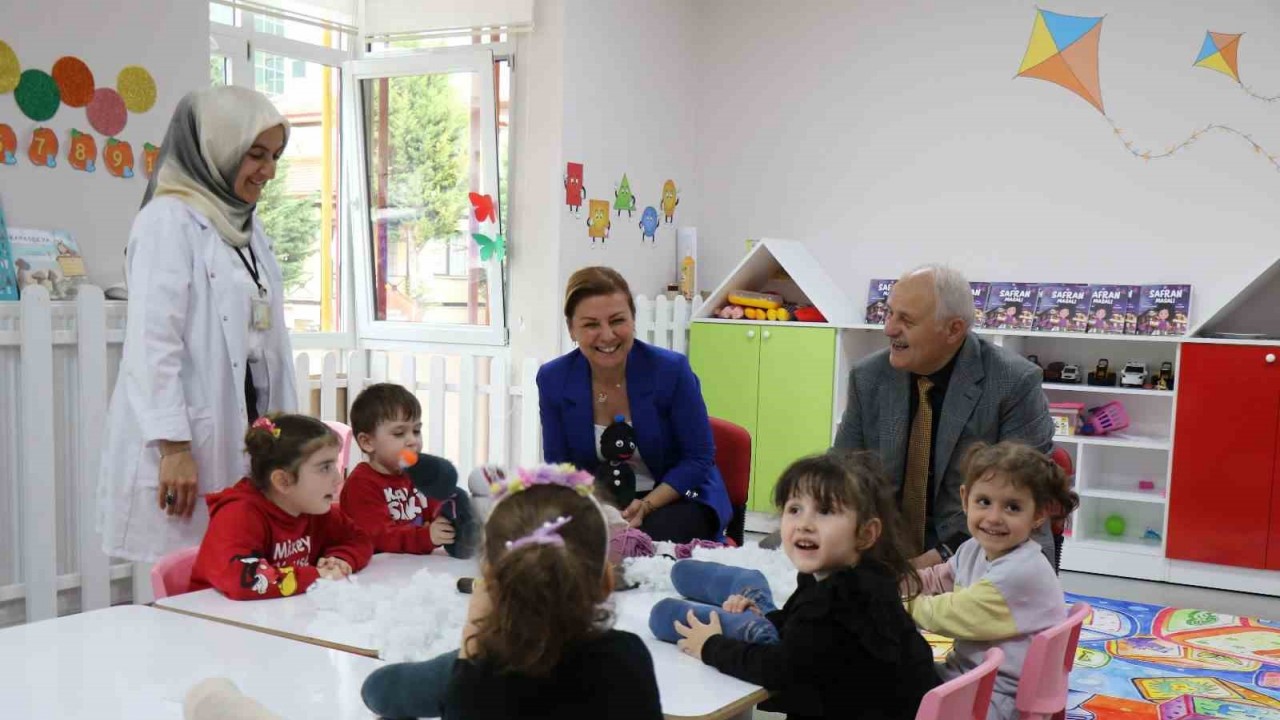 Annelerin hayatını kolaylaştıracak ’Gündüz Çocuk Bakımevi’nin açılışı yapıldı