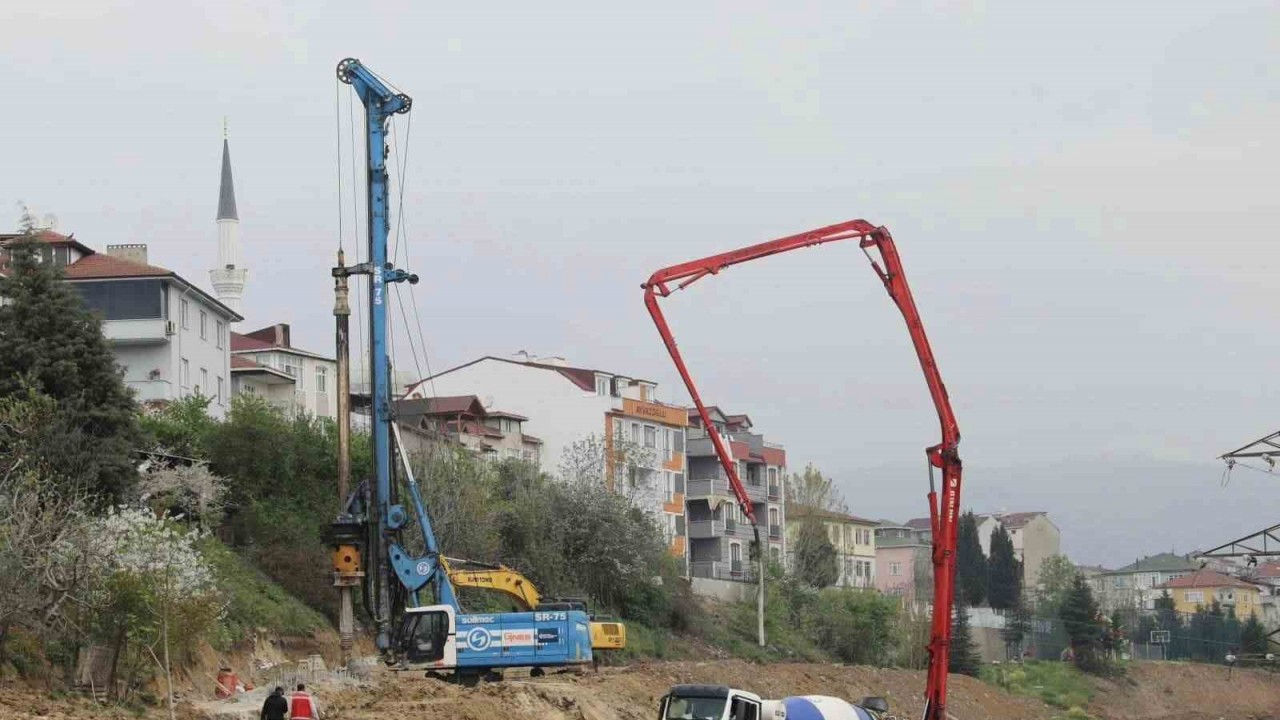 Başkan Söğüt, ilçe trafiğini rahatlatacak projeyi yerinde inceledi