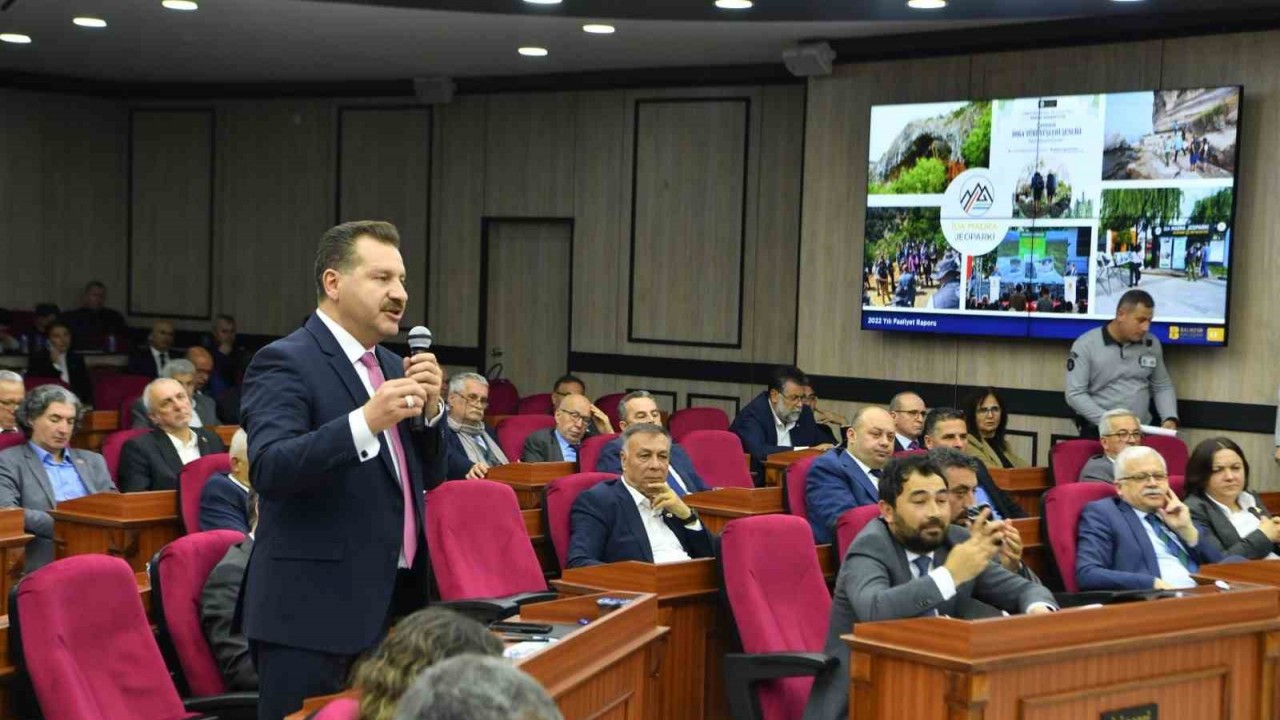 Başkan Yılmaz, "Havanda su dövmüyoruz, netice alıyoruz"