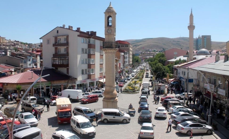 Bayburt’ta trafiğe kayıtlı araç sayısı mart ayı sonu itibarıyla 16 bin 594 oldu