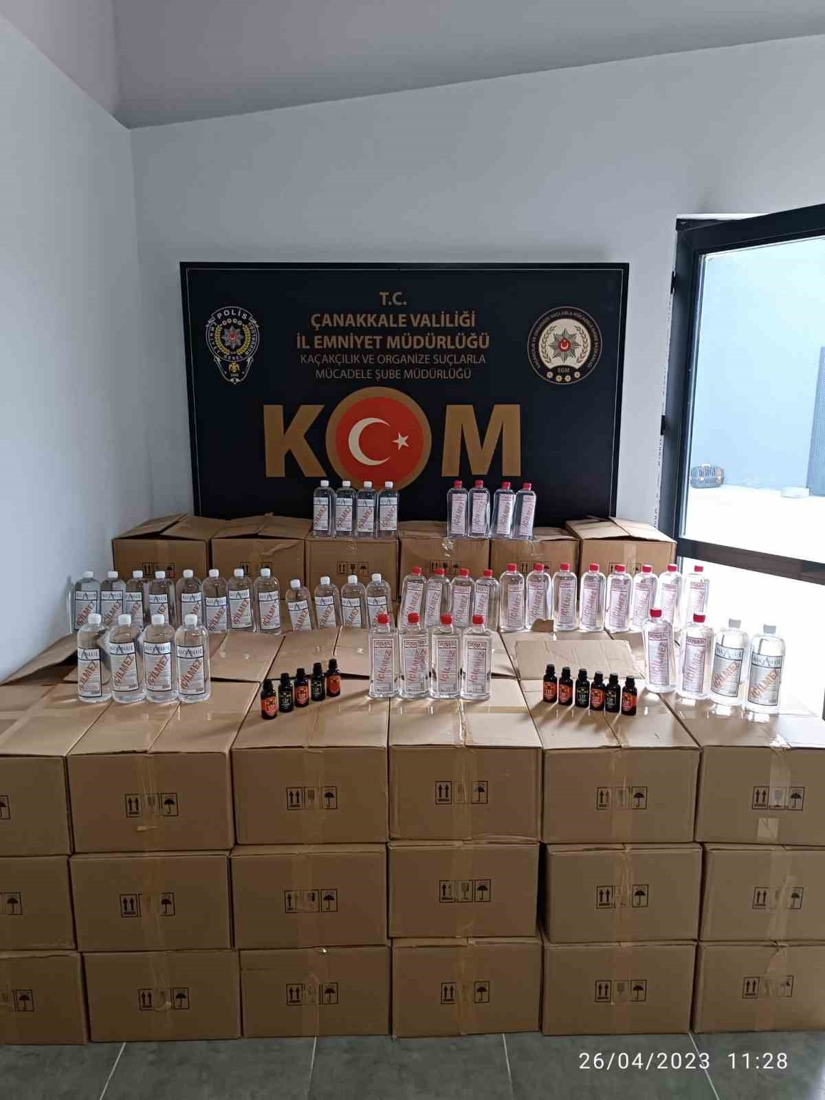 Çanakkale’de alkol yapımında kullanılan 1633 litre yüzey temizleyici ele geçirildi