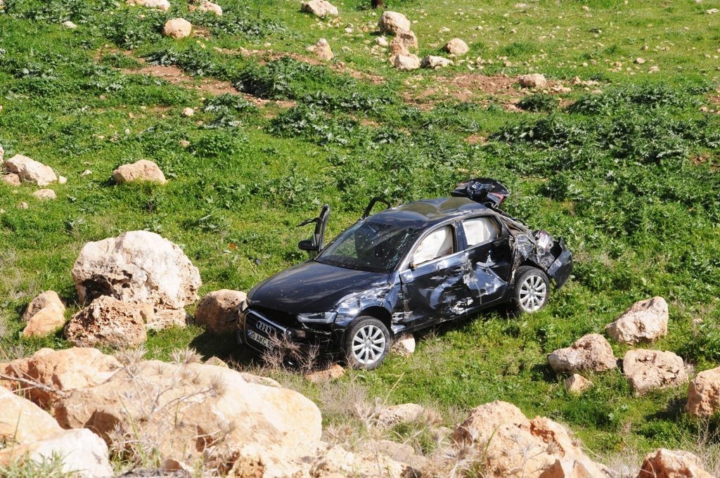 Cizre’de otomobil şarampole yuvarlandı: 1 yaralı