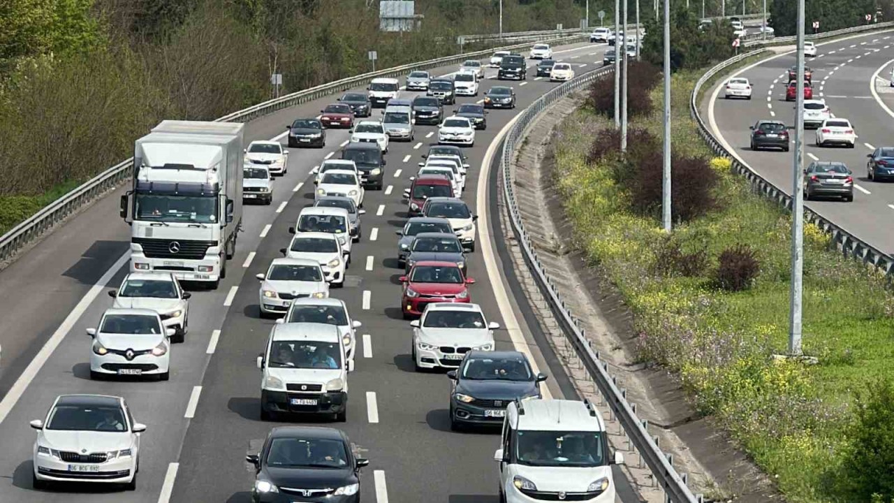 Düzce’de trafiğe kayıtlı araç sayısı 130 bine yaklaştı