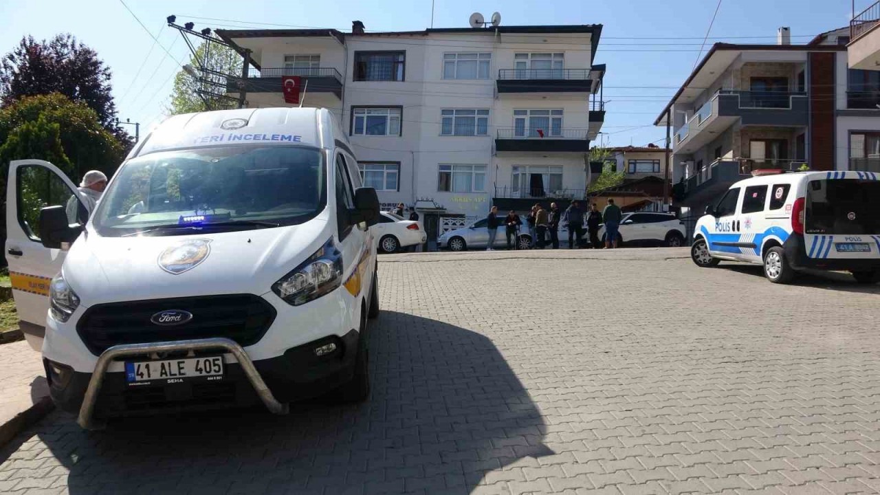 Kocaeli’de kan donduran cinayet, uyuyan ağabeyini bıçaklayarak öldürdü