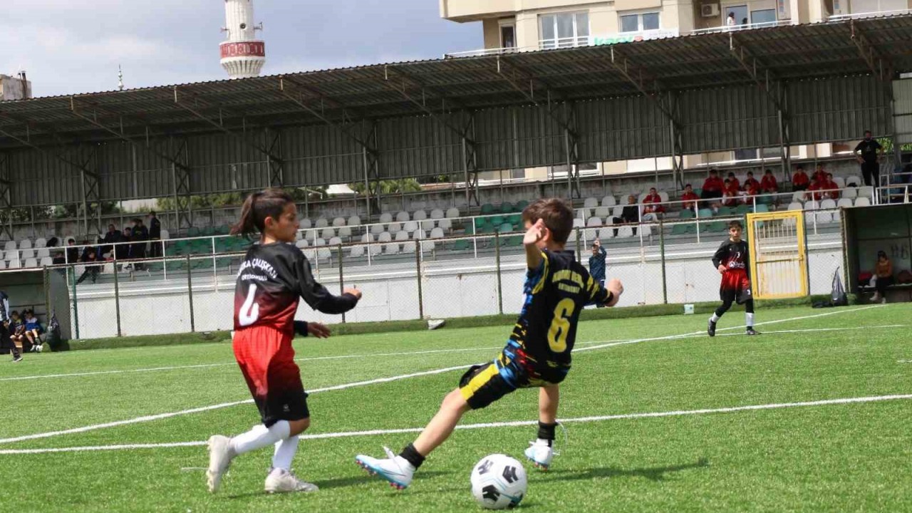 Küçük Erkekler Futbol Müsabakaları Aydın’da başladı