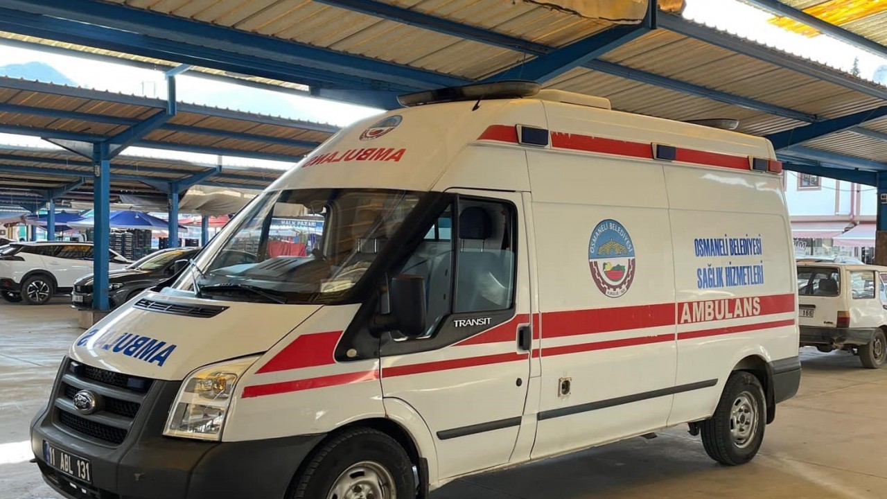 Osmaneli Belediyesine 1 ambulans hibe edildi