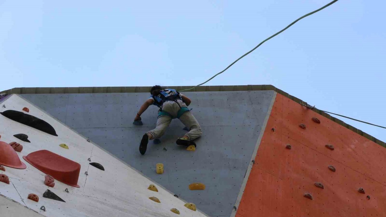 Zirvede heyecan yaşayan sporcular, Aydın’ı temsil edecek