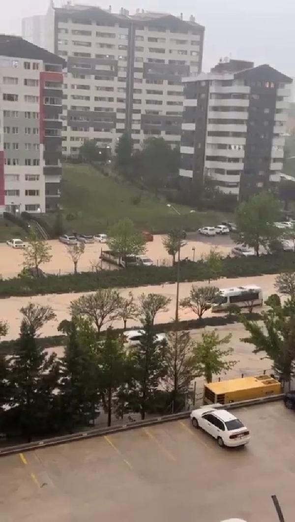 Ankara'da sağanak günlük yaşamı olumsuz etkiledi/ Fotoğraflar