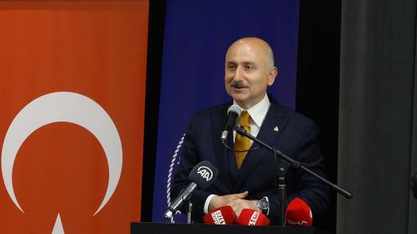 Bakan Karaismailoğlu: Gençlerin gözlerindeki ışıltıyı Türkiye ve dünyaya yaymak görevimiz