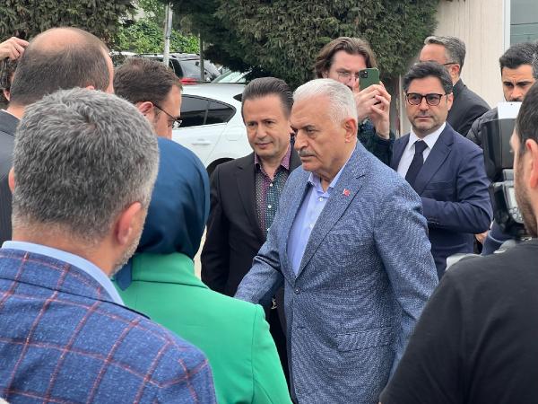 Binali yıldırım Tuzla'da sivil toplum kuruluşları ile kahvaltıda buluştu