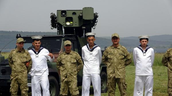 Çanakkale'de engellilerin 1 günlük askerlik heyecanı; TCG Anadolu'yu selamladılar