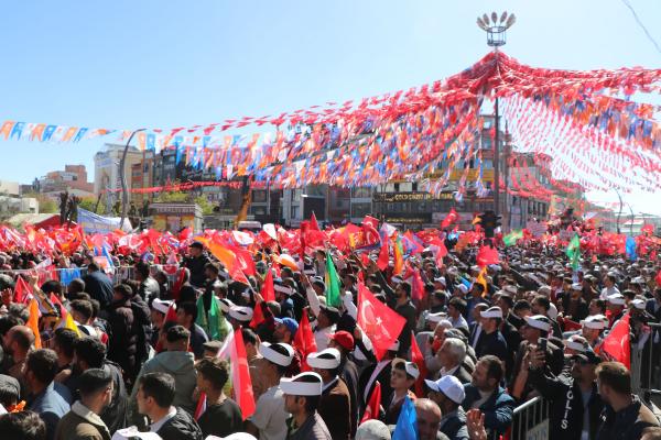 Cumhurbaşkanı Erdoğan: Çözüm sürecinde uzattığımız eli ısırdılar