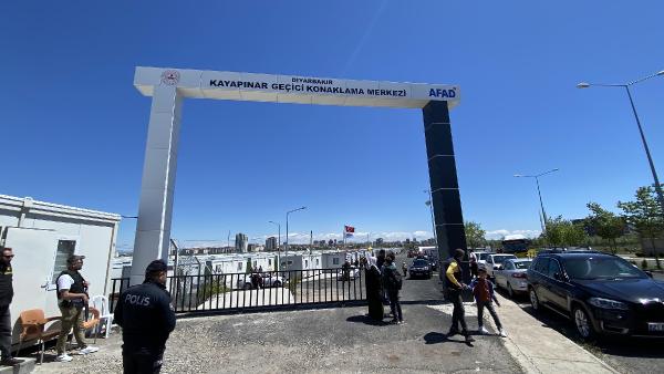 Diyarbakır'daki depremzedeler çadırdan konteynere geçiyor