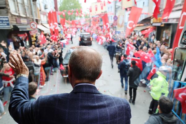 fotğraflar//Cumhurbaşkanı Erdoğan: FETO'cuların koltuğunun altına girilerek onların malzemelerine sarılarak, ülkeye hizmet edilmez