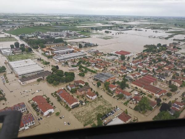 İtalya’daki sel felaketinde kurtarma çalışmaları devam ediyor