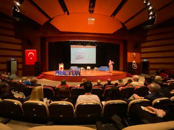 Kültür Üniversitesi’nde yabancı dil eğitimcileri bir araya geldi 