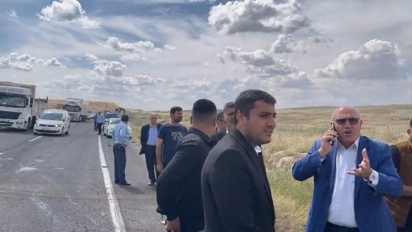 Şanlıurfa'da TIR ile hafif ticari araç çarpıştı: 5 ölü, 1 yaralı