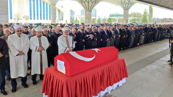 Şehit Polis Özgür Barçın, Ankara'da son yolculuğuna uğurlandı